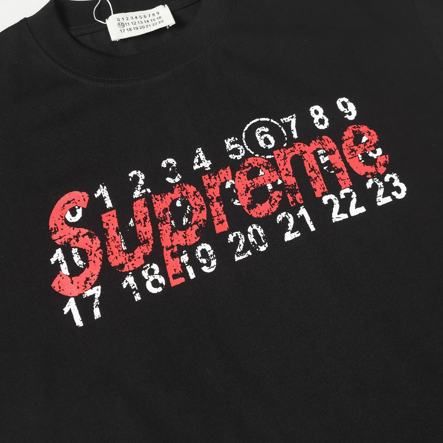 MM 6 ✘ Supreme 25SSNew Arrival T logo ， ， ， Factory ， ， ， ， Same Style ：Black，White Sizes：xs-l